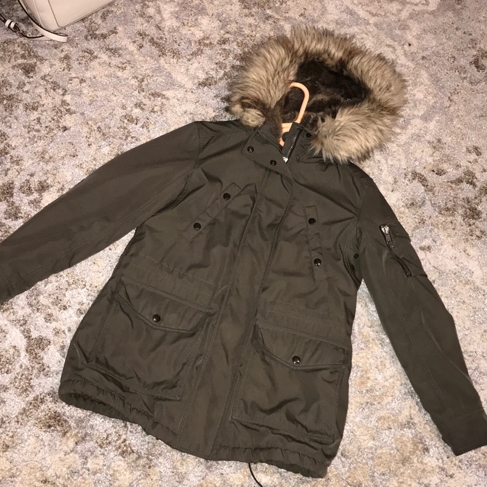 S13 NYC olive green faux fur coat